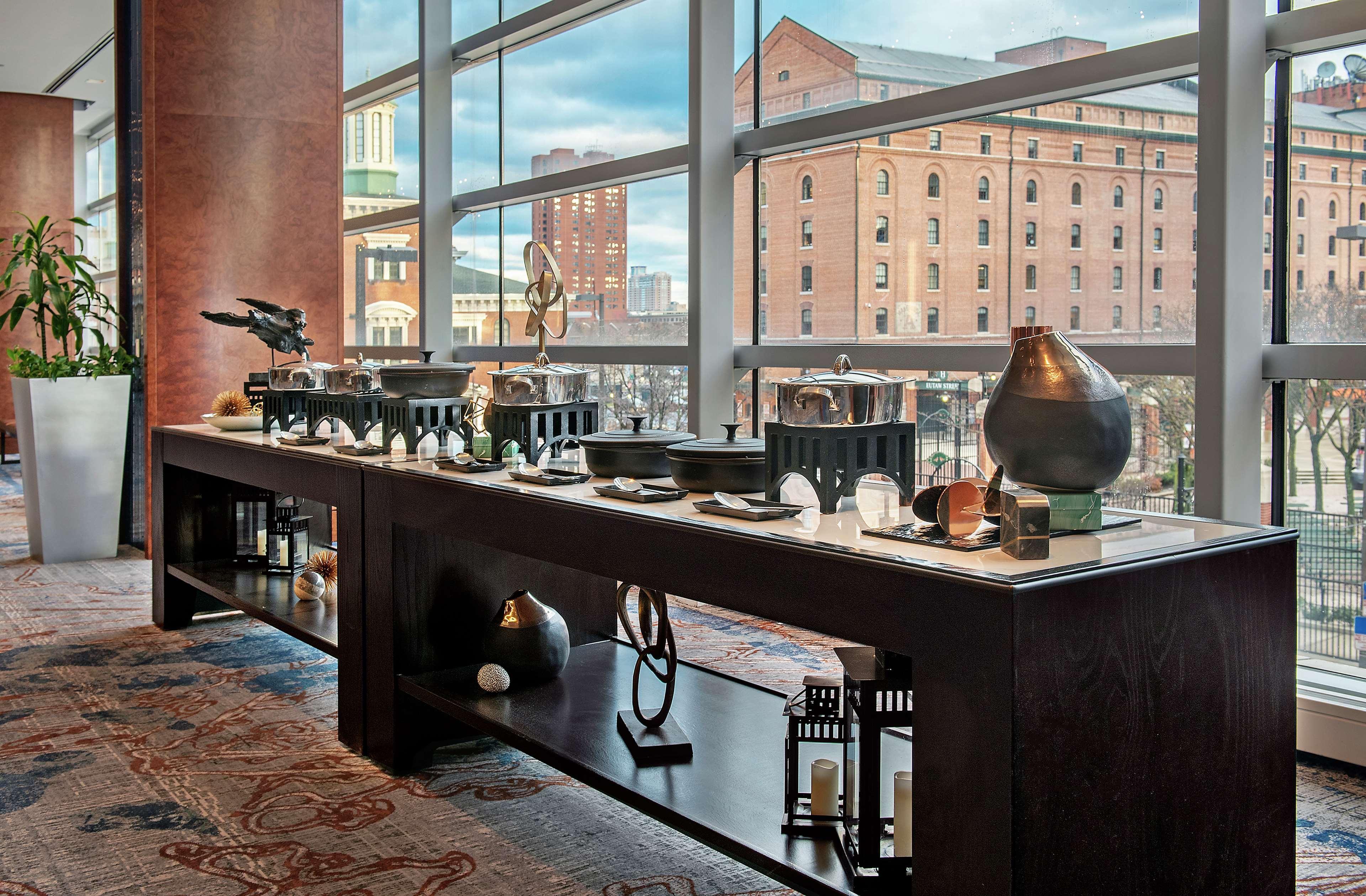 Hilton Inner Harbor 4*