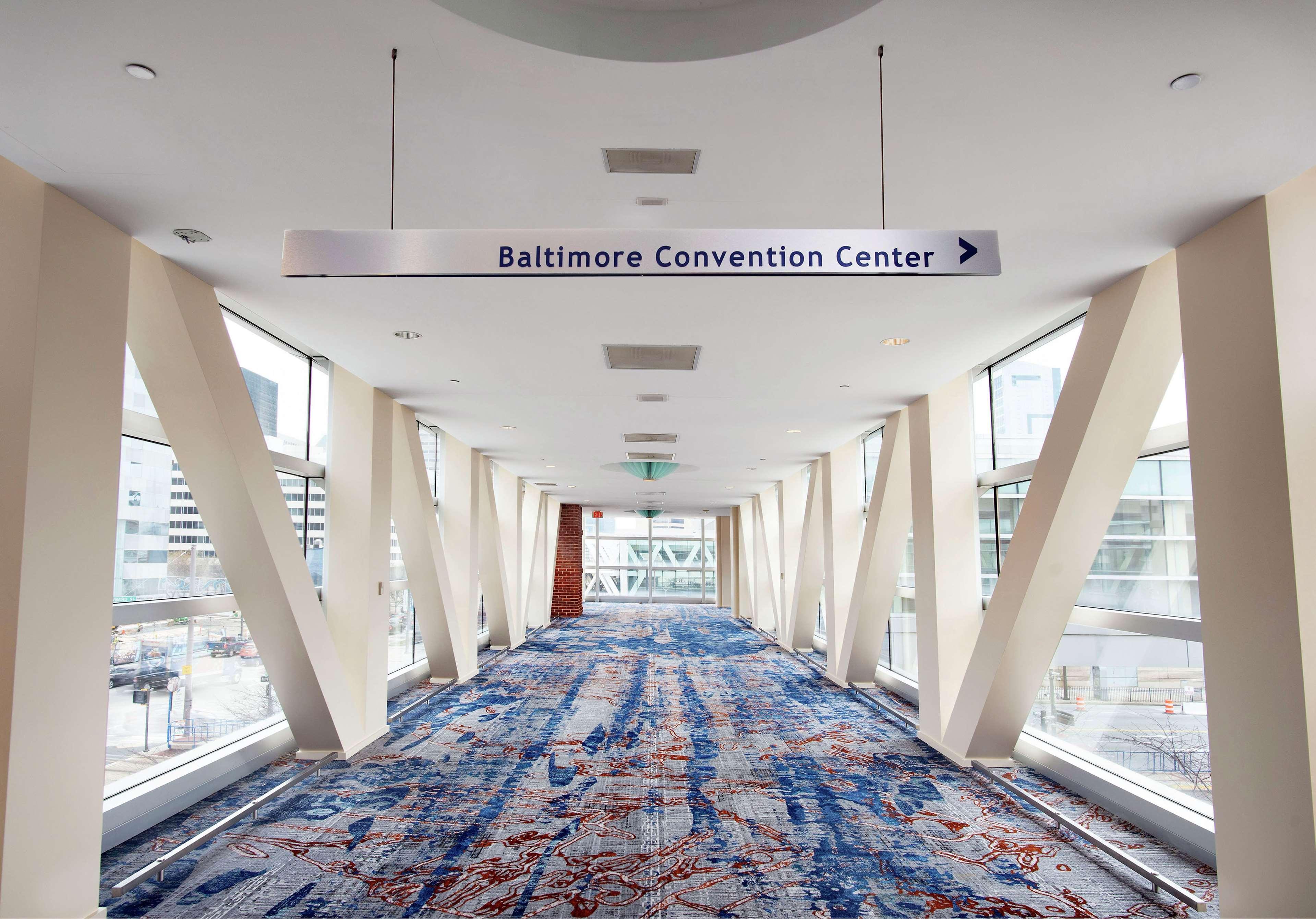 Hilton Inner Harbor Hotel 4*